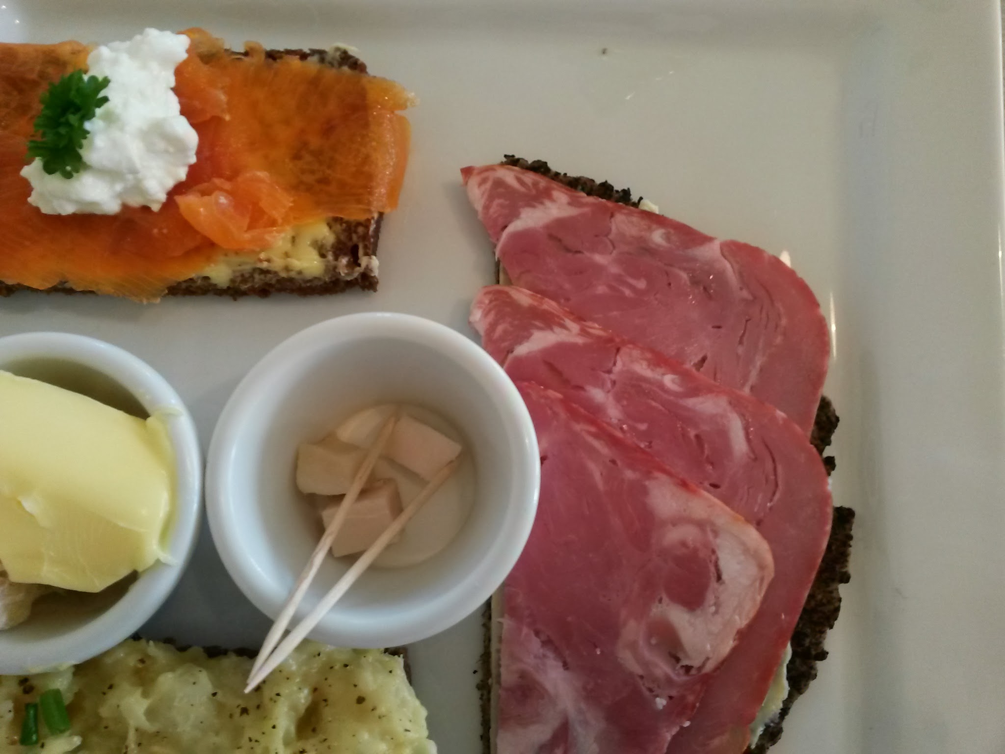 The 8 Most Controversial Foods Worldwide (And What to Replace Them With) 1 Fermented Shark,6 Worst Countries to Visit for Food