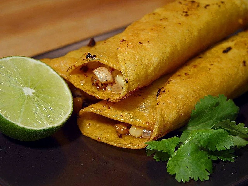 Best Vegetarian Food In Mexico: 34 Best Mexican Vegetarian Dishes And Vegan Food In Mexico 14 MEXICAN DISHES, FOOD IN MEXICO, MEXICAN CUISINE, MEXICAN FOODS, FLAUTAS