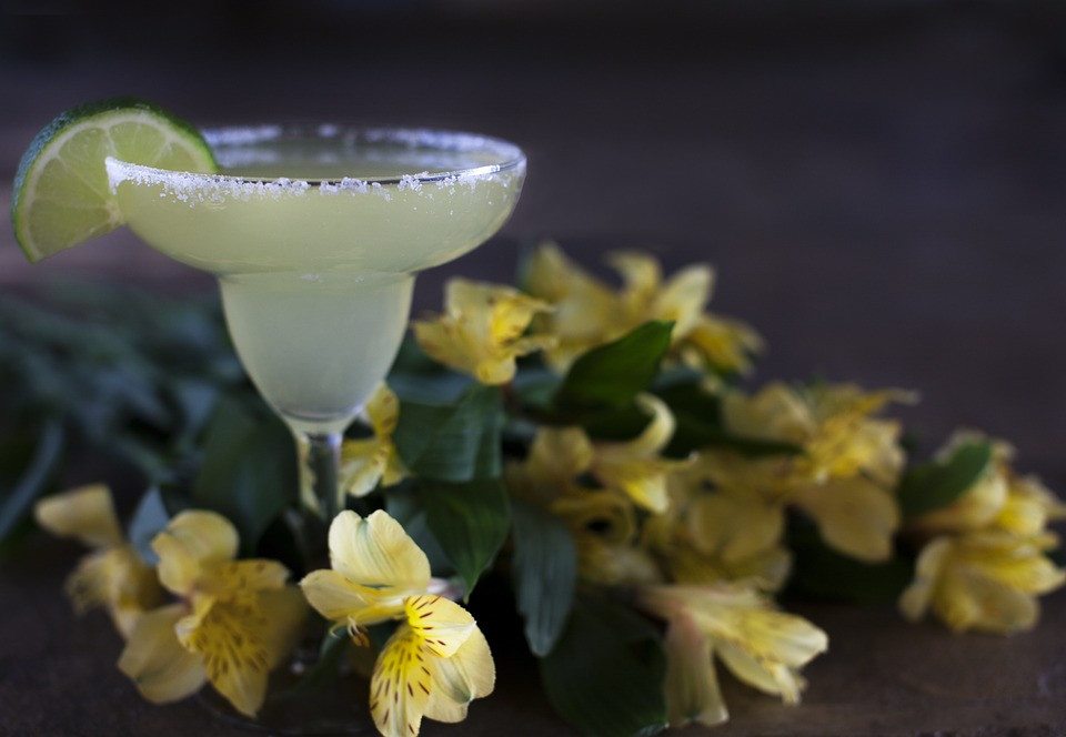 Mexican Drinks - 20 Best Mexican Beverages And Non Alcoholic Drinks In Mexico 4 Mexican drinks, Alcoholic drinks in Mexico, Mexican beverages, Margarita