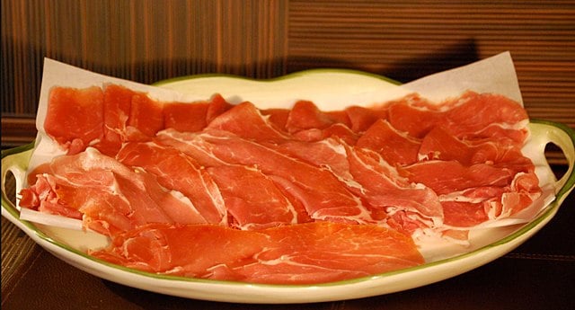 Don’t Go to Italy Until You Read These 50 Tips for Your First Trip to Italy 11 Prosciutto, Italian Food, Italian cuisine, traditional Italian food, food in Italy, Italian dishes
