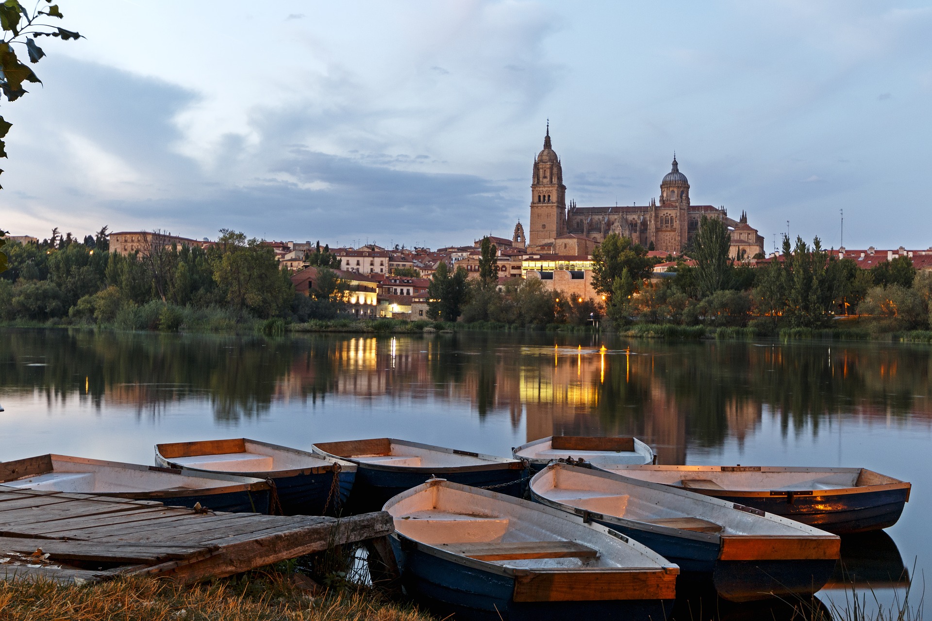 How To Get From Madrid Airport To Salamanca Best Way 9 How To Get From Madrid Airport To Salamanca - All Possible Ways