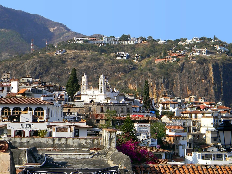 60 Things You Need to Know Before Visiting Mexico (First-Time Travelers Read This) 15 Mexico travel tips, things to know before visiting Mexico, facts about Mexico, Taxco
