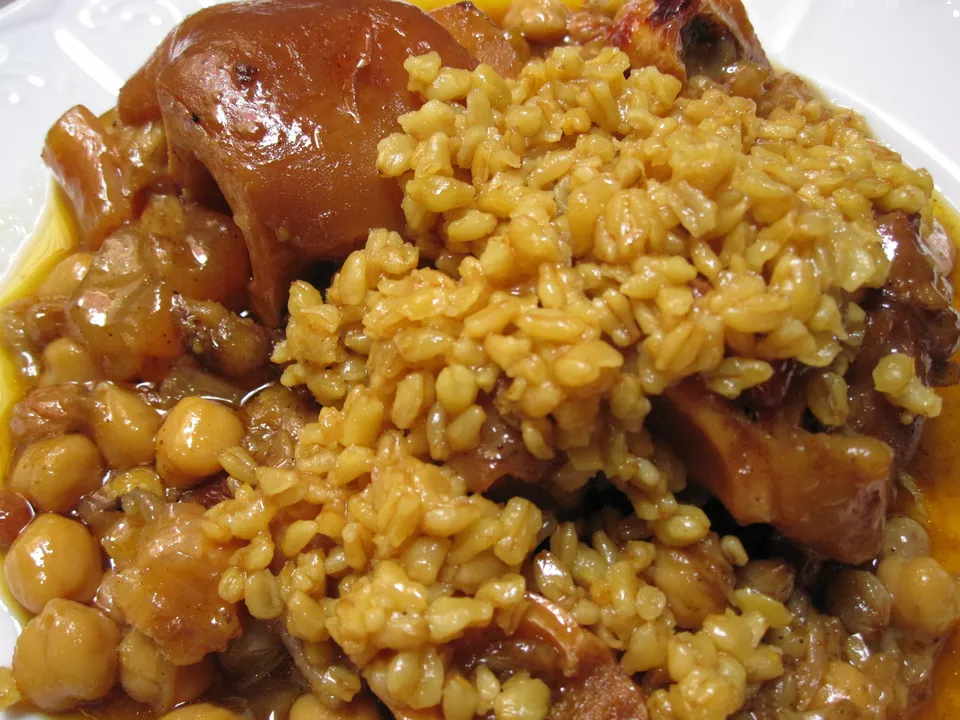 Best Moroccan Food - 45 Best Moroccan Dishes And Traditional Food In Morocco To Try 35 morrocan food, food in morocco, morrocan cuisine, morocan dishes, traditional morrocan food, Trotters