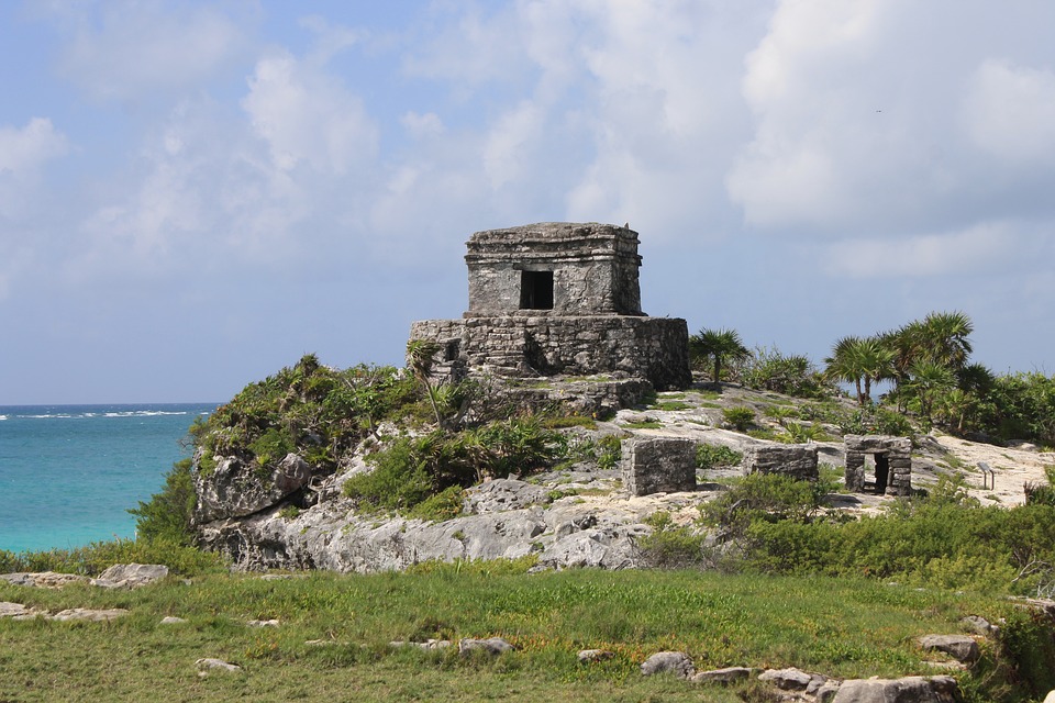 60 Things You Need to Know Before Visiting Mexico (First-Time Travelers Read This) 20 Most Instagrammable Places in Mexico, Mexico Instagram Spots, mexico photos, Mexico Photography, Tulum