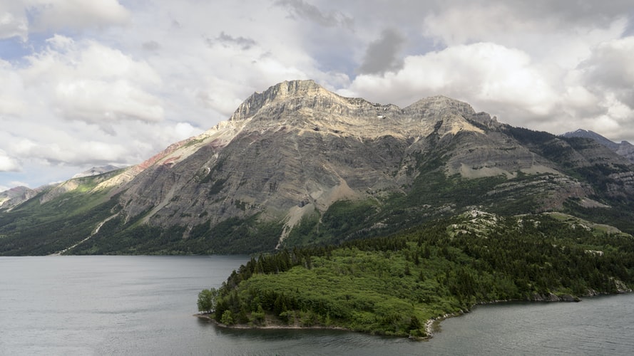44 Most Instagrammable Places In Canada And Best Canada Instagram Spots 9 Canada instagram spots, most instagrammable places in Canada, instagrammable places in Canada, Canada photography, Canada photos, Waterton Lakes National Park