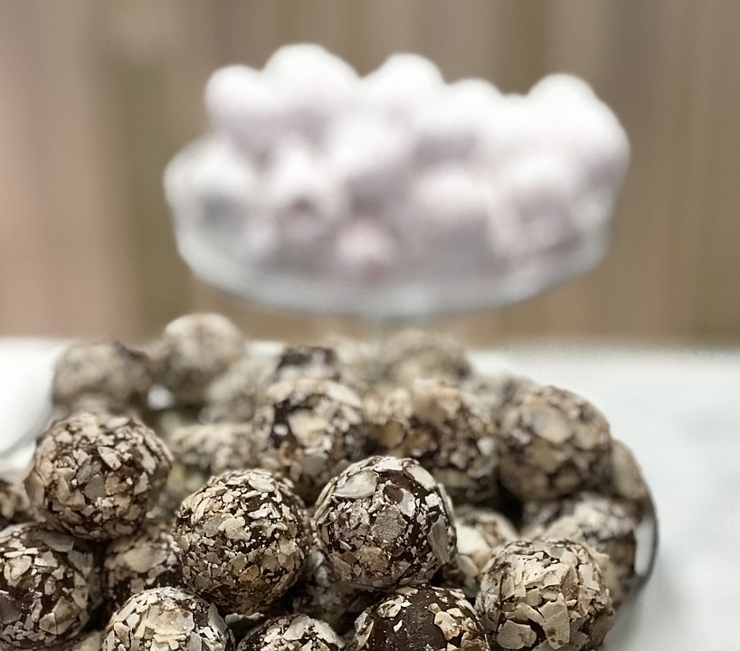 Best Belgian Food - 40 Best Belgian Dishes And Traditional Food In Belgium To Try 31 Belgium Food, Belgium cuisine, Traditional Belgium Food, dessert in Belgium, Belgium dishes, Belgian food, Belgian dishes, Belgian cuisine, Belgian desserts, chocolate truffles