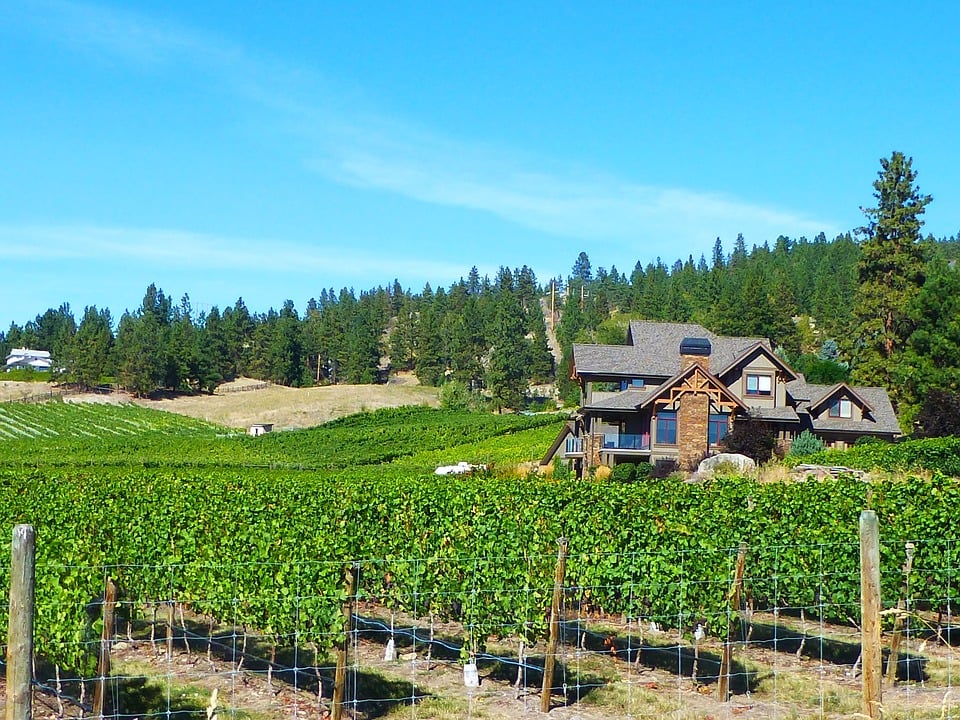 44 Most Instagrammable Places In Canada And Best Canada Instagram Spots 47 Canada instagram spots, most instagrammable places in Canada, instagrammable places in Canada, Canada photography, Canada photos, Okanagan Valley