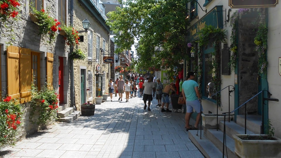 44 Most Instagrammable Places In Canada And Best Canada Instagram Spots 40 Canada instagram spots, most instagrammable places in Canada, instagrammable places in Canada, Canada photography, Canada photos, Quebec City