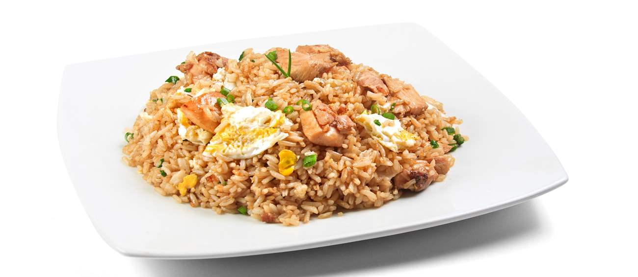 Best Peruvian Food: 47 Best Peruvian Dishes Abd Traditional Food to try 16 Peruvian Food, Peruvian cuisine, Traditional Peruvian Food, food in Peru, Peruvian dishes, Arroz chaufa