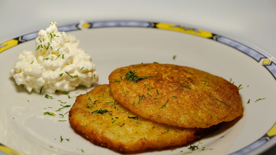 Best Czech Republic Food - 43 Czech Republic dishes And Traditional Food in Czech Republic to try 9 Czech Republic Food, Czech Republic cuisine, Traditional Czech Republic Food, food in Czech Republic, Czech Republic dishes, Bramboráky