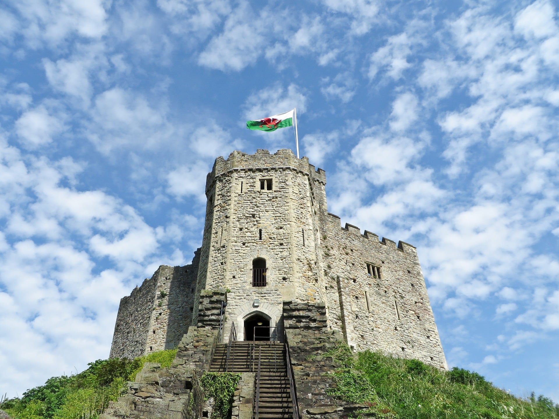 Skip London: 13 UK Cities That Locals Love (But Tourists Completely Miss) 8 How To Get From Cardiff Airport To City Center - All Possible Ways, cheapest way from Cardiff airport to city center, Cardiff airport to city center