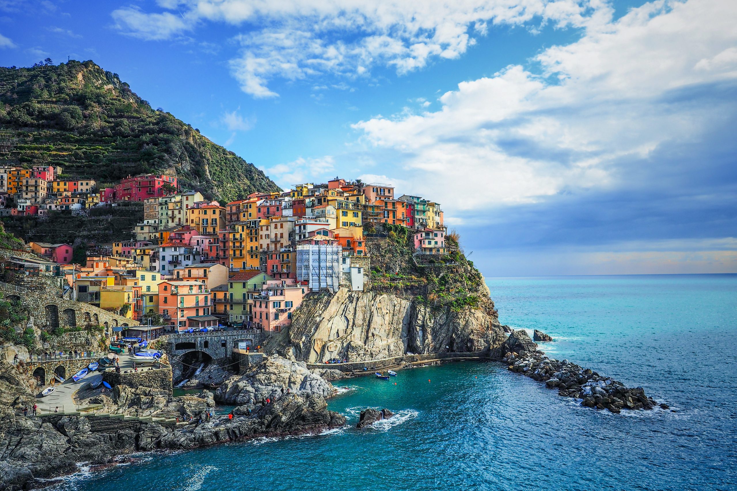 Don’t Go to Italy Until You Read These 50 Tips for Your First Trip to Italy 19 Italy Travel Tips, Things To Know Before Visiting Italy, facts about Italy, Cinque Terre