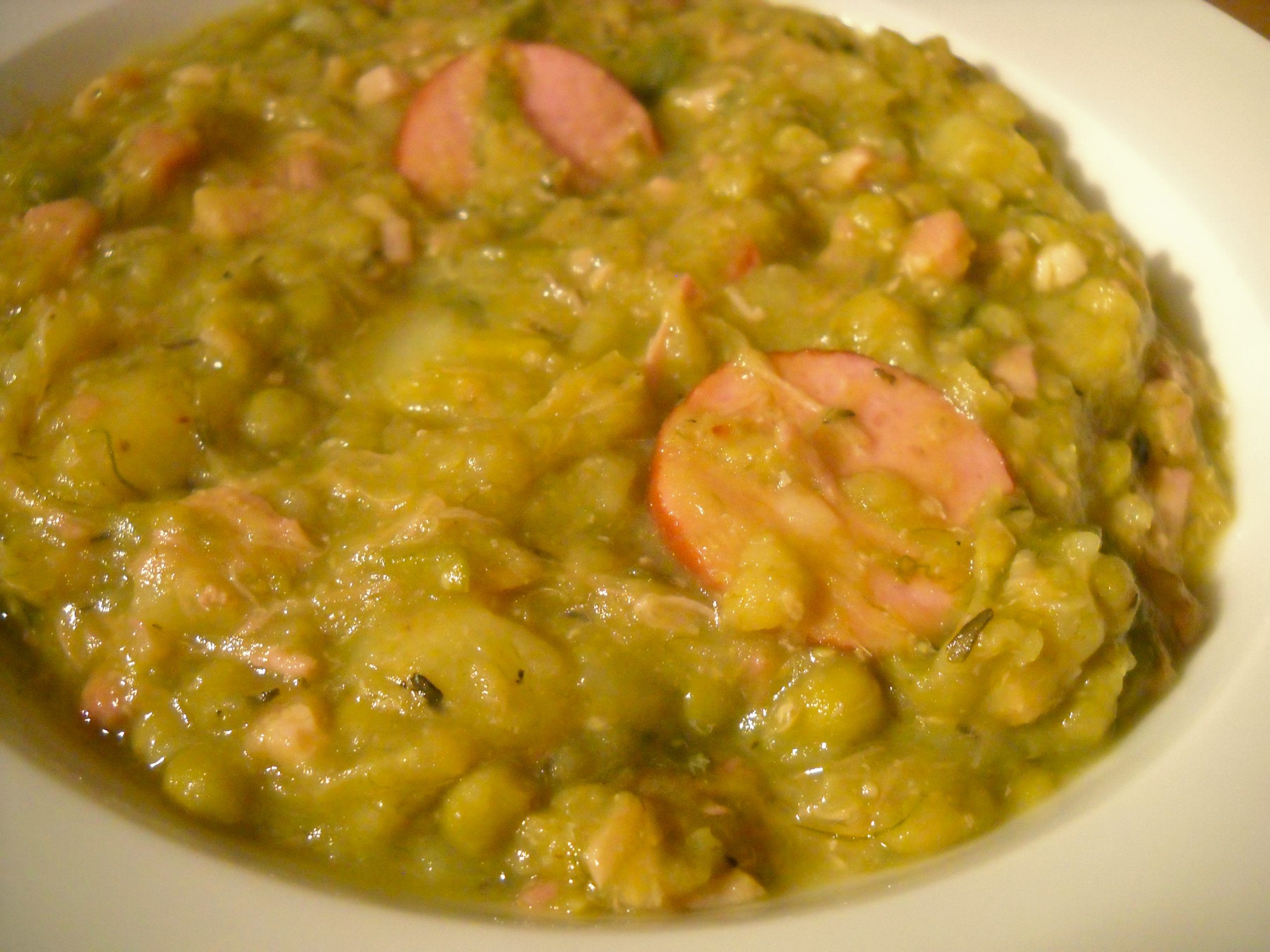 Best Aruban Food: 44 Best Aruban Dishes And Traditional Food In Aruba To Try 11 Aruba Food, Aruba cuisine, Traditional Aruban Food, food in Aruba, Aruban dishes, Aruba dishes, Aruban food, dutch split pea soup