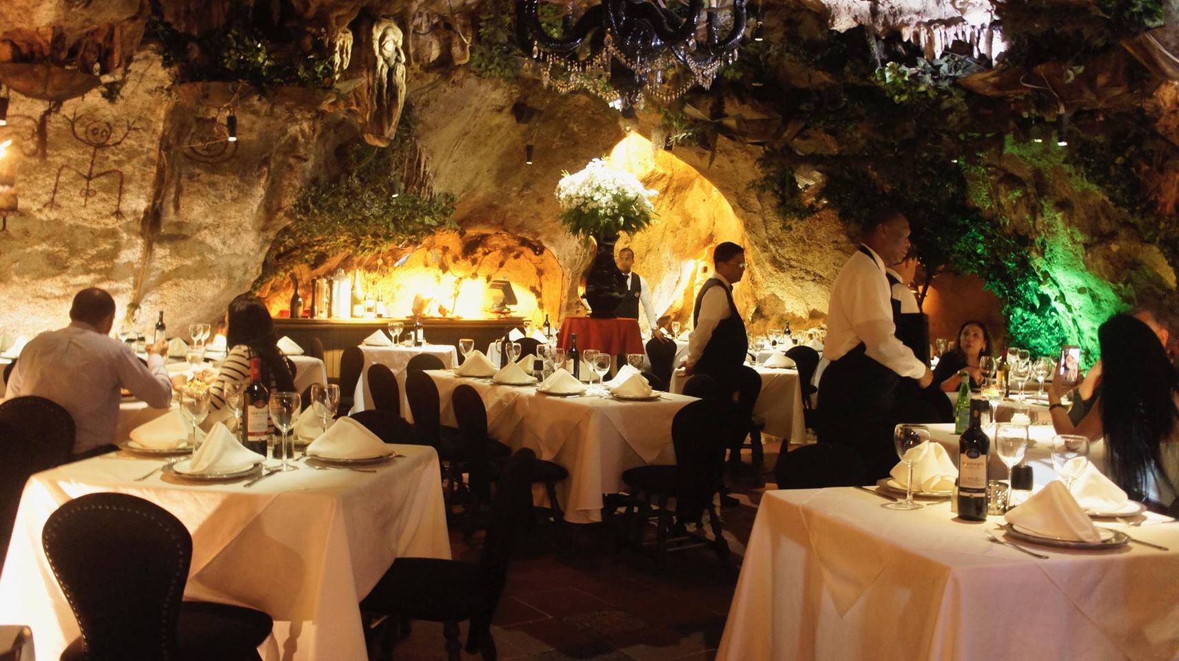 Santo Domingo Food - 30 Best Restaurants In Santo Domingo And Where To Eat 13 restaurants in santo domingo, restaurants in santo domingo dominican republic, best restaurants in santo domingo, where to eat in santo domingo, santo domingo food, el meson de la cava