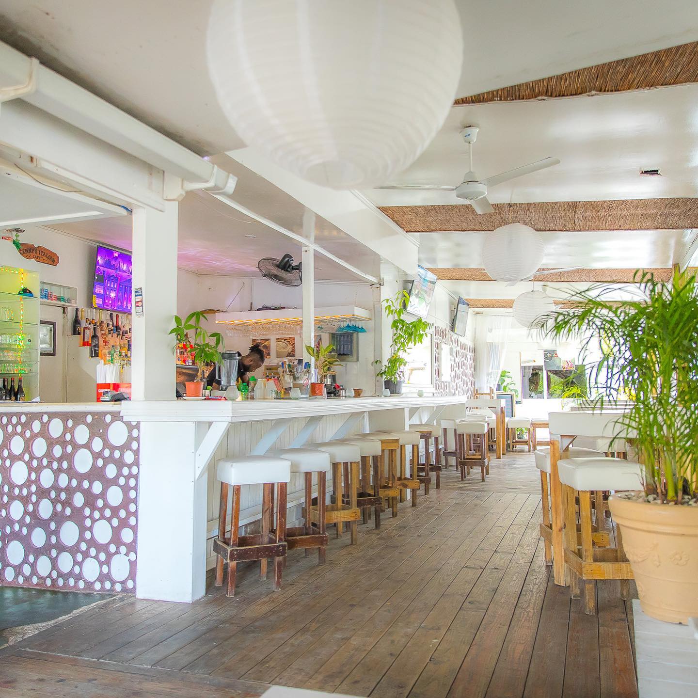 Negril Food - 30 Best Restaurants In Negril And Where To Eat In Negril 10 restaurants in negril, best restaurants in negril, where to eat in negril, negril food, negril restaurants, italian cafe