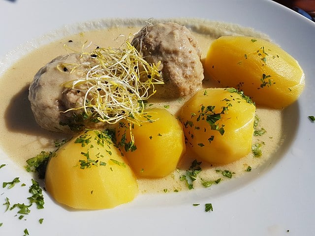 45 Authentic German Dishes Everyone Should Taste at Least Once 23 German Food, German cuisine, Traditional German Food, food in Germany, German dishes, Konigsberger