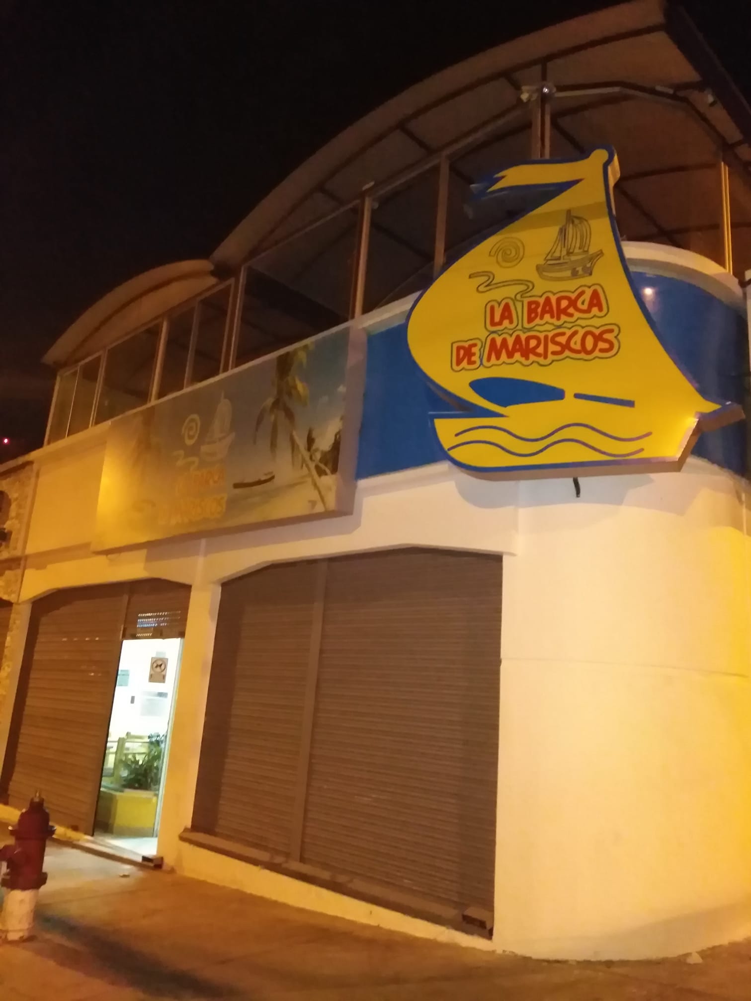 Quito Food - 30 Best Restaurants In Quito And Where To Eat 13 restaurants in quito, best restaurants in quito, where to eat in quito, quito food, quito restaurants, la barca de mariscos