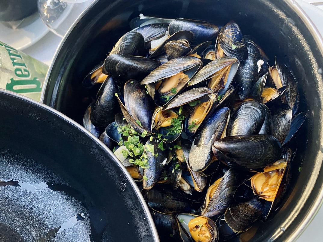 7 Tourist Traps to Avoid in Brussels And How To Avoid Them 2 Belgium Food, Belgium cuisine, Traditional Belgium Food, food in Belgium, Belgium drinks, Belgian drinks, Belgian dishes, Belgian cuisine, drinks in Belgium,