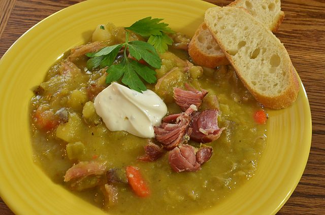 Best Canadian Food - 35 Best Canadian Dishes And Traditional Food In Canada To Try 8 Canadian Food, Canadian cuisine, Traditional Canadian Food, food in Canada, Canadian dishes, Split Pea Soup