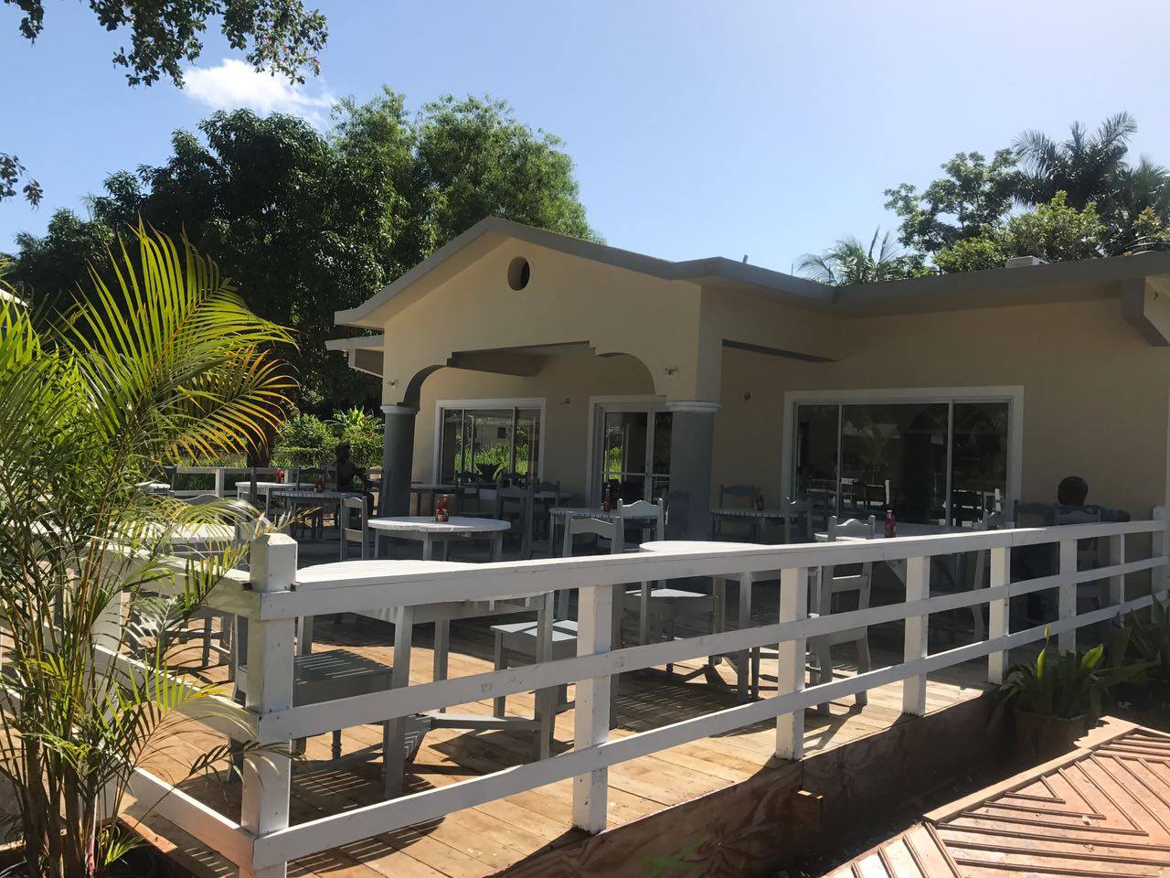 Negril Food - 30 Best Restaurants In Negril And Where To Eat In Negril 9 restaurants in negril, best restaurants in negril, where to eat in negril, negril food, negril restaurants, the public house