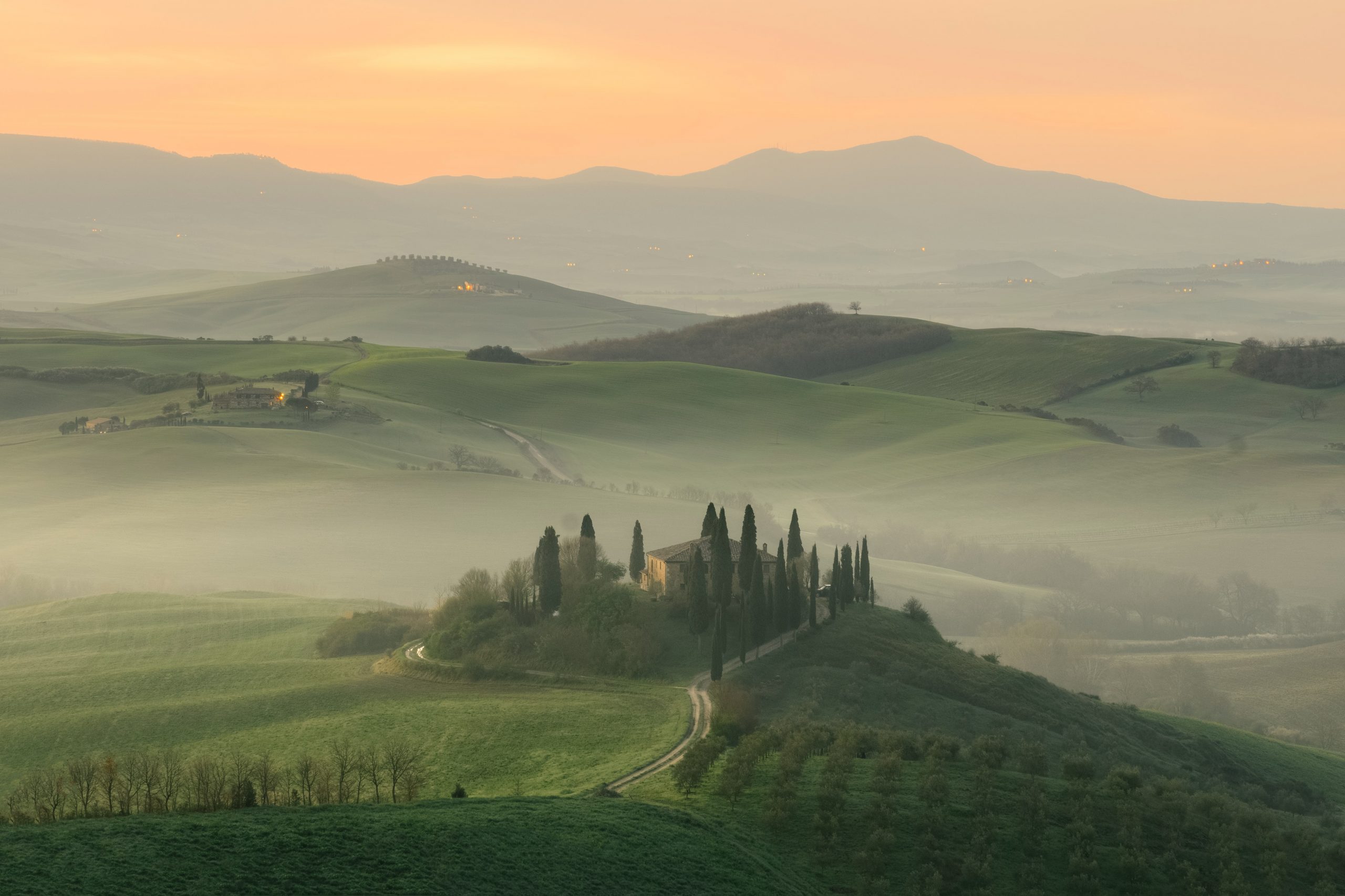 Don’t Go to Italy Until You Read These 50 Tips for Your First Trip to Italy 23 Italy Travel Tips, Things To Know Before Visiting Italy, facts about Italy, Tuscany