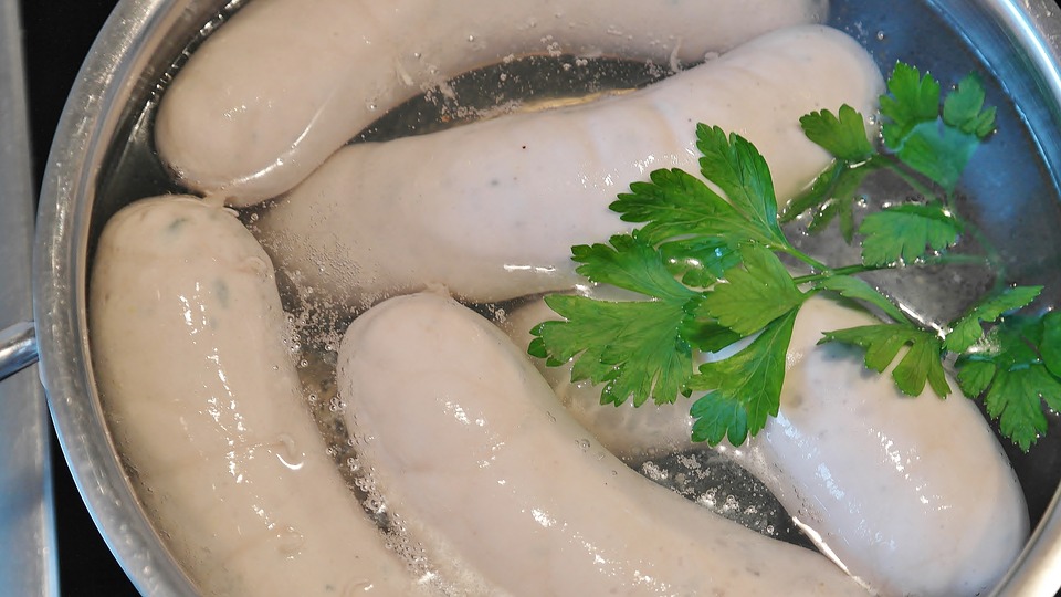 Best Belgian Food - 40 Best Belgian Dishes And Traditional Food In Belgium To Try 26 Belgium Food, Belgium cuisine, Traditional Belgium Food, food in Belgium, Belgium dishes, Belgian food, Belgian dishes, Belgian cuisine, white sausage