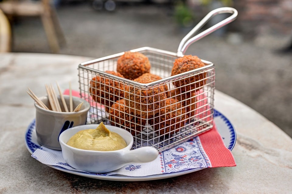 Best Aruban Food: 44 Best Aruban Dishes And Traditional Food In Aruba To Try 27 Aruba Food, Aruba cuisine, Traditional Aruban Food, food in Aruba, Aruban dishes, Aruba dishes, Aruban food, Bitterballen