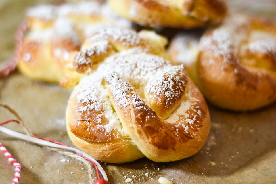 Best French Food: 55 Best French Dishes and Traditional Food in France to Try 35 French dishes, French snacks, French cuisine, food in france, traditional French desserts, france desserts, france snacks, brioche