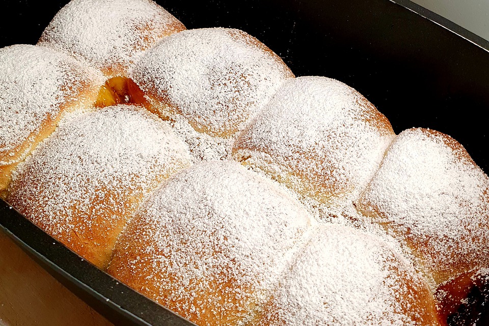 Best Austrian Food - 40 Best Austrian Dishes And Traditional Food In Austria To Try 24 Austrian snacks, Traditional Austrian snacks and desserts, Austria snacks, Austrian desserts, traditional snacks and desserts in Austria, Austria desserts, buchteln
