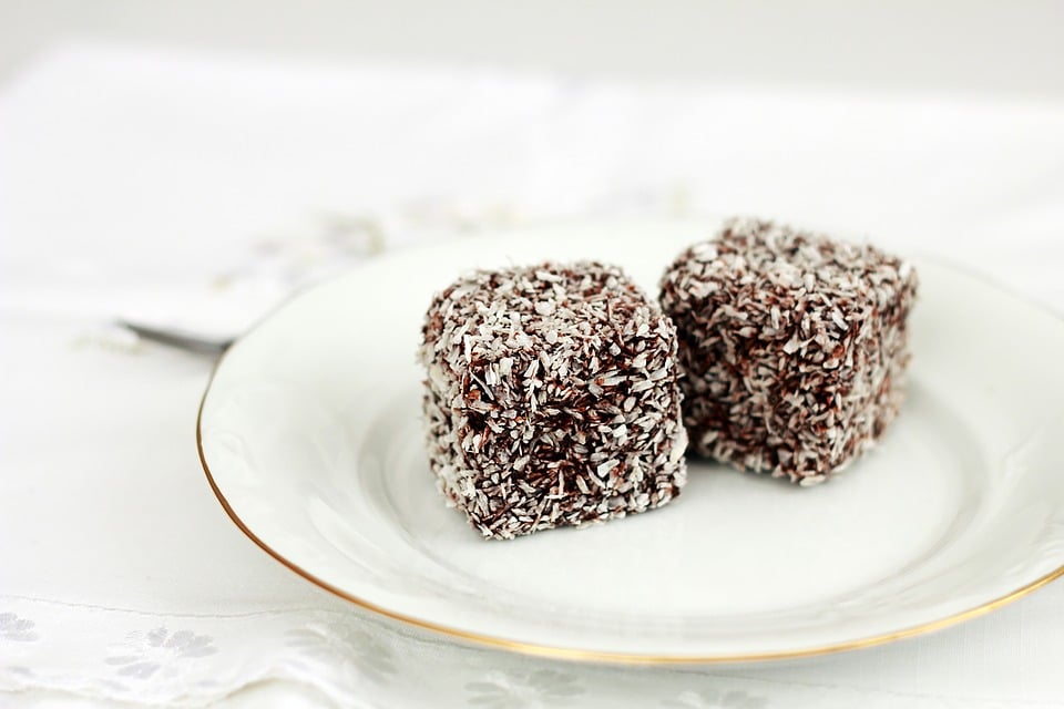 Mauritian snacks, Traditional Mauritian snacks and desserts, Mauritius desserts, Mauritius cuisine, traditional snacks and desserts in Mauritius, Mauritian dishes, coconut cakes