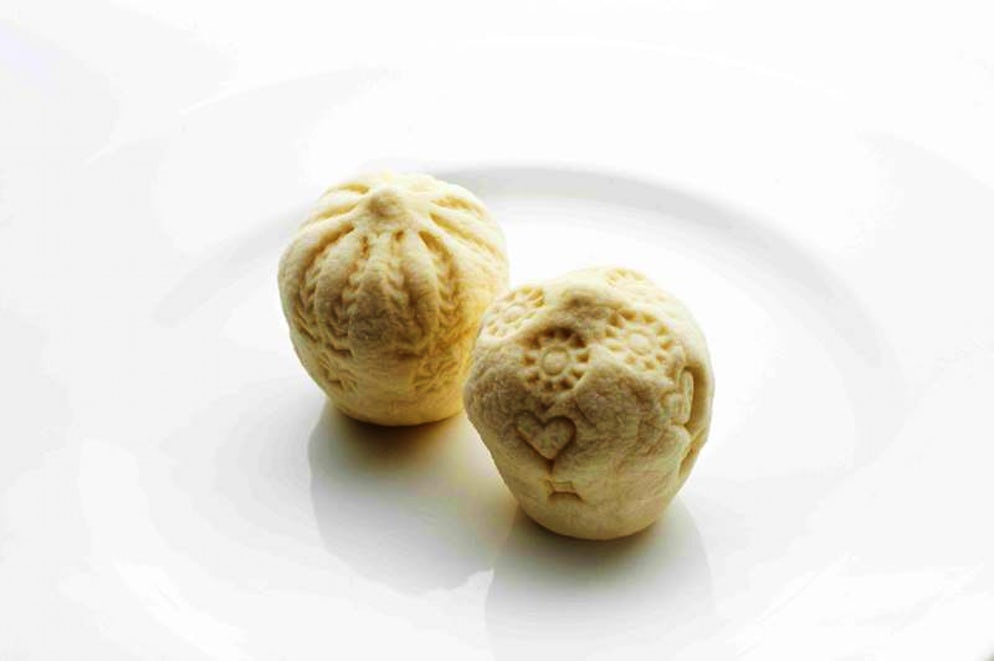 Best Slovenian Food - 42 Best Slovenian Dishes And Traditional Food In Slovenia To Try 25 Slovenian Snacks, Traditional Slovenian dessert and snacks, Slovenia snacks, Slovenia cuisine, traditional dessert and snacks in Slovenia, Slovenian desserts, Slovenia desserts, Trnič Cheese