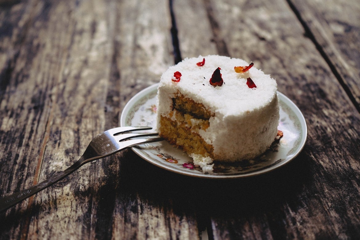 Brazilian snacks, Brazilian desserts, Brazil desserts, snacks and desserts in Brazil, traditional Brazilian snacks and desserts, Brazil cuisine, Brazil snacks, moist coconut cake