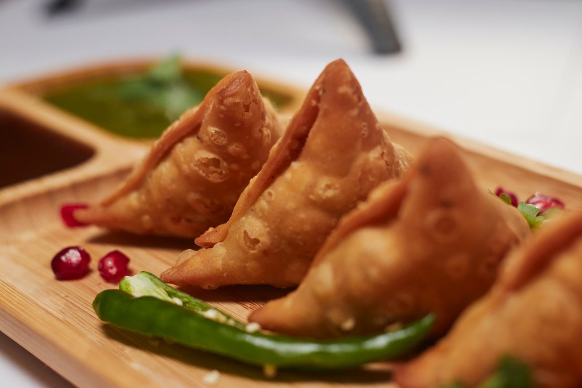 Mauritian snacks, Traditional Mauritian snacks and desserts, Mauritius desserts, Mauritius cuisine, traditional snacks and desserts in Mauritius, Mauritian dishes, samosa