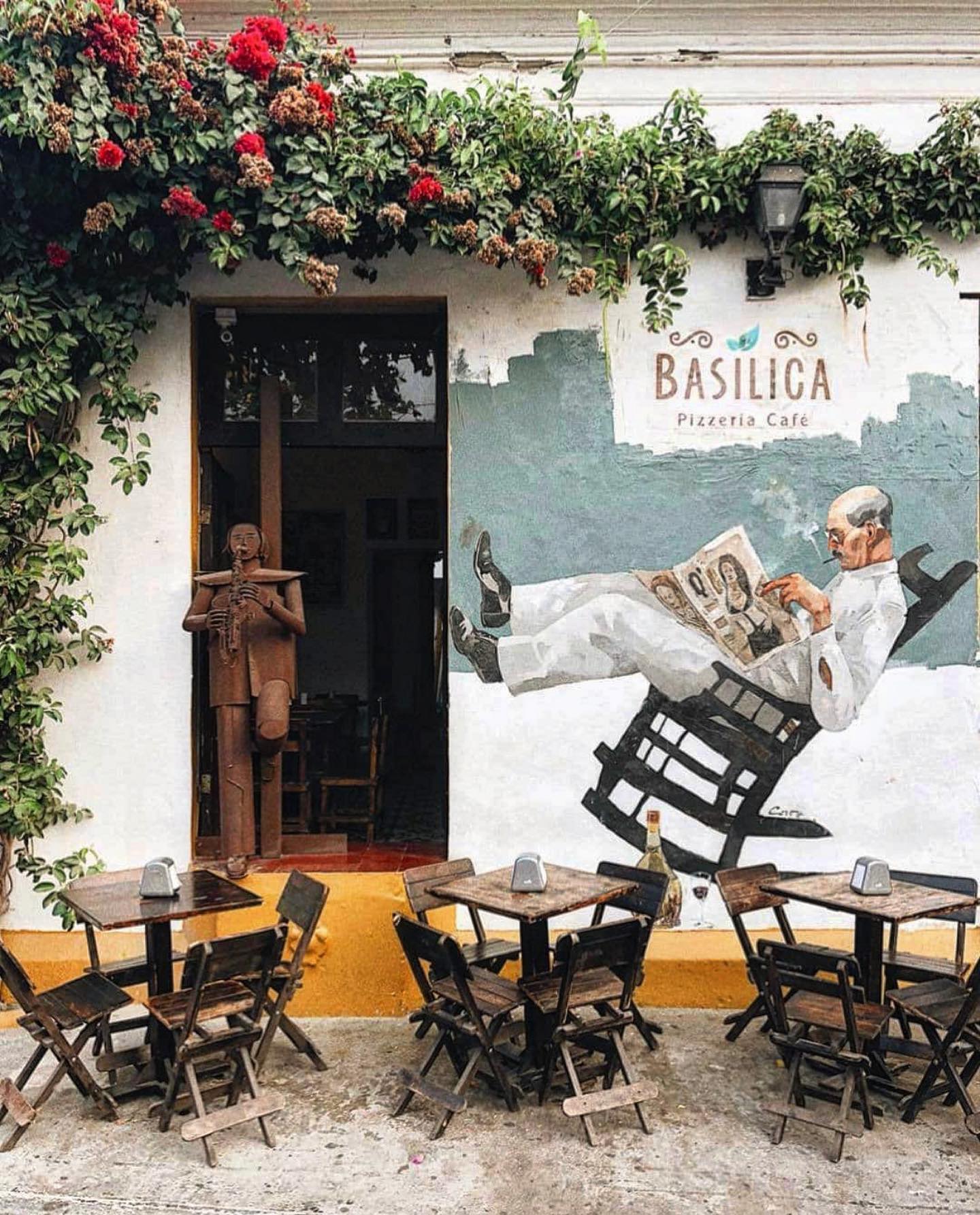 Cartagena Food - 30 Best Restaurants In Cartagena And Where To Eat 14 restaurants in cartagena, best restaurants in cartagena, where to eat in Cartagena, restaurants in cartagena colombia, restaurants cartagena, Cartagena food, best Cartagena restaurants, Basilica Pizzera Café
