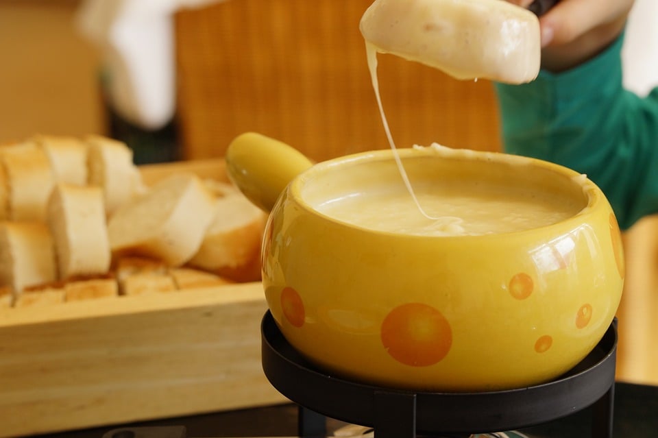 Best French Food: 55 Best French Dishes and Traditional Food in France to Try 24 French dishes, French Food, French cuisine, food in france, traditional French food, france cuisine, france food, cheese fondue
