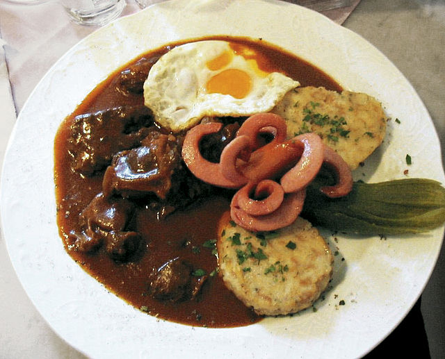 Best Austrian Food - 40 Best Austrian Dishes And Traditional Food In Austria To Try 20 Austrian Food, Traditional Austrian Food, Austria Food, Austrian cuisine, traditional food in Austria, Austria cuisine, Austrian dishes, Austria dishes, Fiakergulasch