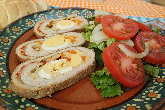 Best Argentinian Food - 46 Best Argentinian Dishes and Traditional Food in Argentina to Try 16 Best Argentinian Food- Best Argentinian Dishes, argentinian dishes, Argentinian Food, Argentinian cuisine, food in argentina, traditional Argentinian Food, argentina cuisine, argentina food, matambre arrollado