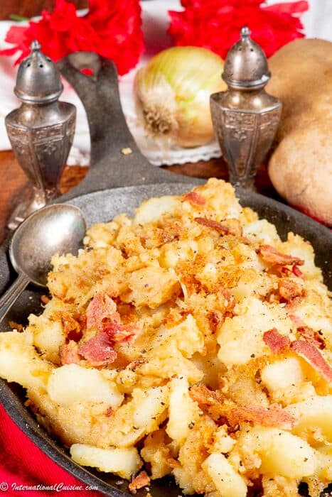 Best Slovenian Food - 42 Best Slovenian Dishes And Traditional Food In Slovenia To Try 14 Slovenian Food, Traditional Slovenian Food, Slovenia food, Slovenia cuisine, traditional food in Slovenia, Slovenian cuisine, Slovenia dishes, Slovenian dishes, Pražen Krompir