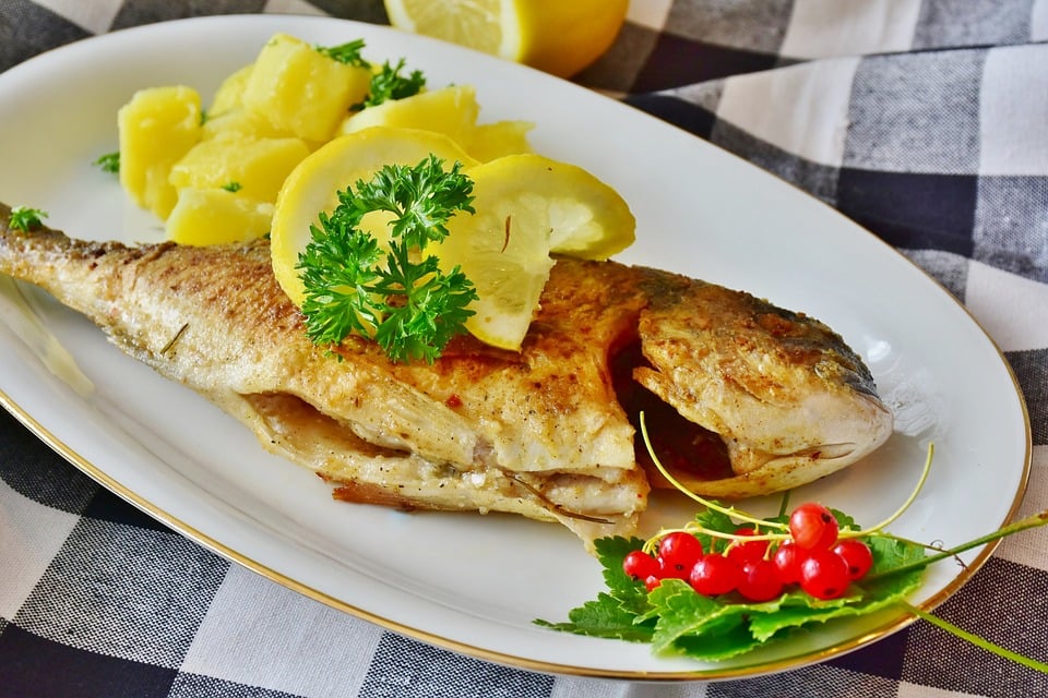Best Argentinian Food - 46 Best Argentinian Dishes and Traditional Food in Argentina to Try 19 argentinian dishes, Argentinian Food, Argentinian cuisine, food in argentina, traditional Argentinian Food, argentina cuisine, argentina food, pescado frito