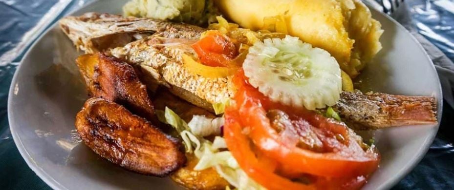Best Curaçaoan Food - 40 Best Curaçaoan Dishes And Traditional Food In Curaçao To Try 7 Curaçaoan Food, Curaçao Food, Curaçao Food, Curaçao cuisine, Curaçaoan cuisine, Traditional Curaçaoan Food, food in Curaçao, Curaçaoan dishes, Curaçao dishes, Piska Ku Funchi