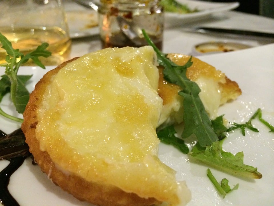 Best Argentinian Food - 46 Best Argentinian Dishes and Traditional Food in Argentina to Try 12 argentinian dishes, Argentinian Food, Argentinian cuisine, food in argentina, traditional Argentinian Food, argentina cuisine, argentina food, provoleta