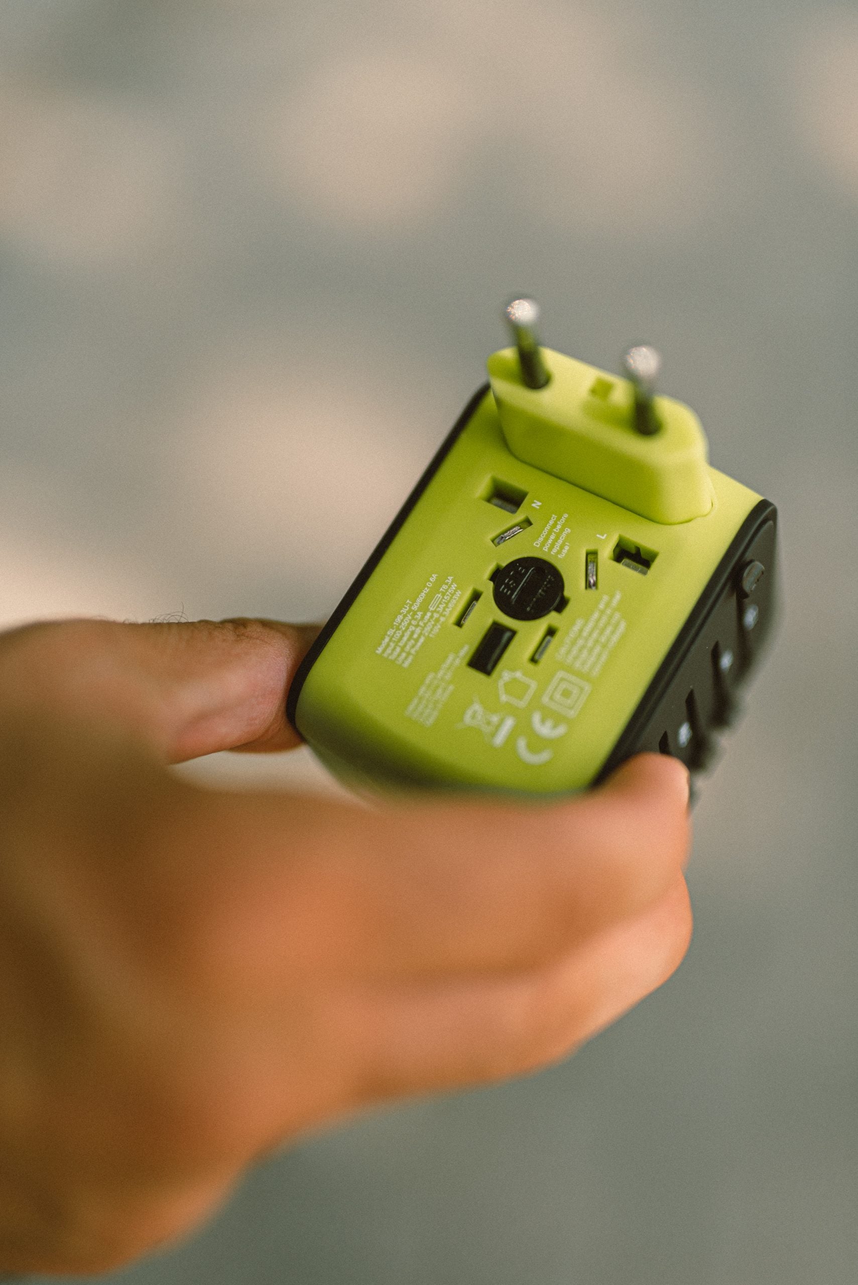 10 Genius Travel Gadgets That Make Everything Easier 4 universal-travel-adapter, Travel Gadgets You Must Pack On Your Next Trip