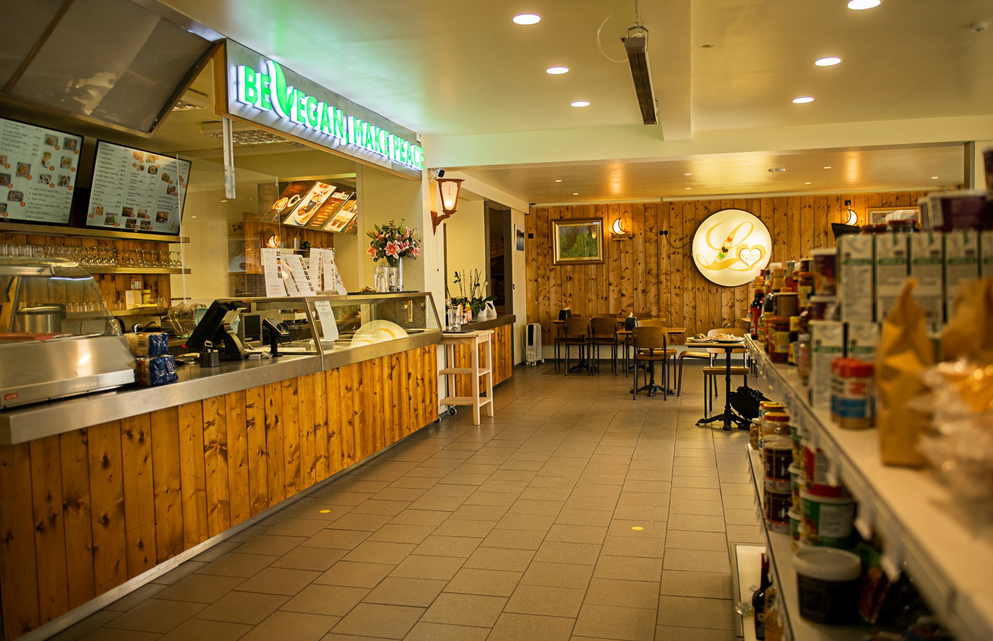 Reykjavik Food - 30 Best Restaurants In Reykjavik And Where To Eat 24 vegan restaurants in Reykjavik, vegetarian restaurants in Reykjavik, vegan in Reykjavik, vegetarian in Reykjavik, loving hut