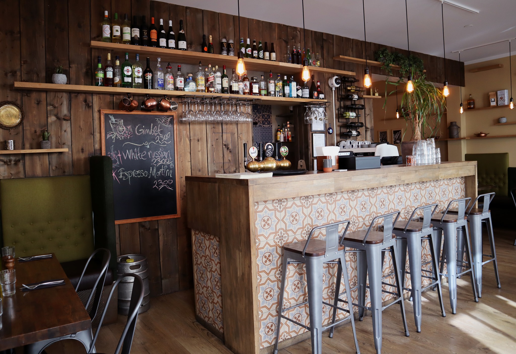 Reykjavik Food - 30 Best Restaurants In Reykjavik And Where To Eat 18 Restaurants in Reykjavik, best restaurants in Reykjavik, where to eat in Reykjavik, restaurants Reykjavik, Reykjavik food, best Reykjavik restaurants, meze restaurant & bar