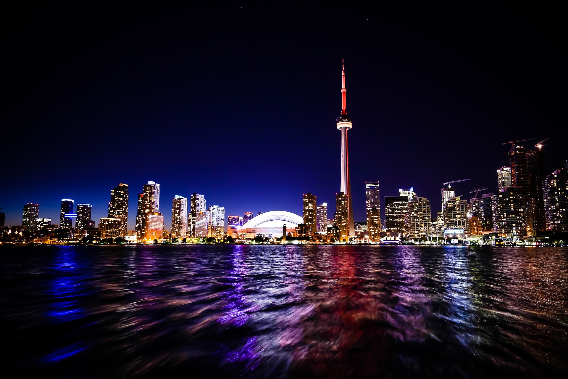 How To Get From Hamilton Airport To Toronto Downtown - All Possible Ways, cheapest way from Hamilton airport to city center, cheapest way from Hamilton airport to downtown, Hamilton airport to city center, Hamilton airport to city, Hamilton airport to downtown, Hamilton Bus Airport, Shuttle Bus Hamilton Airport