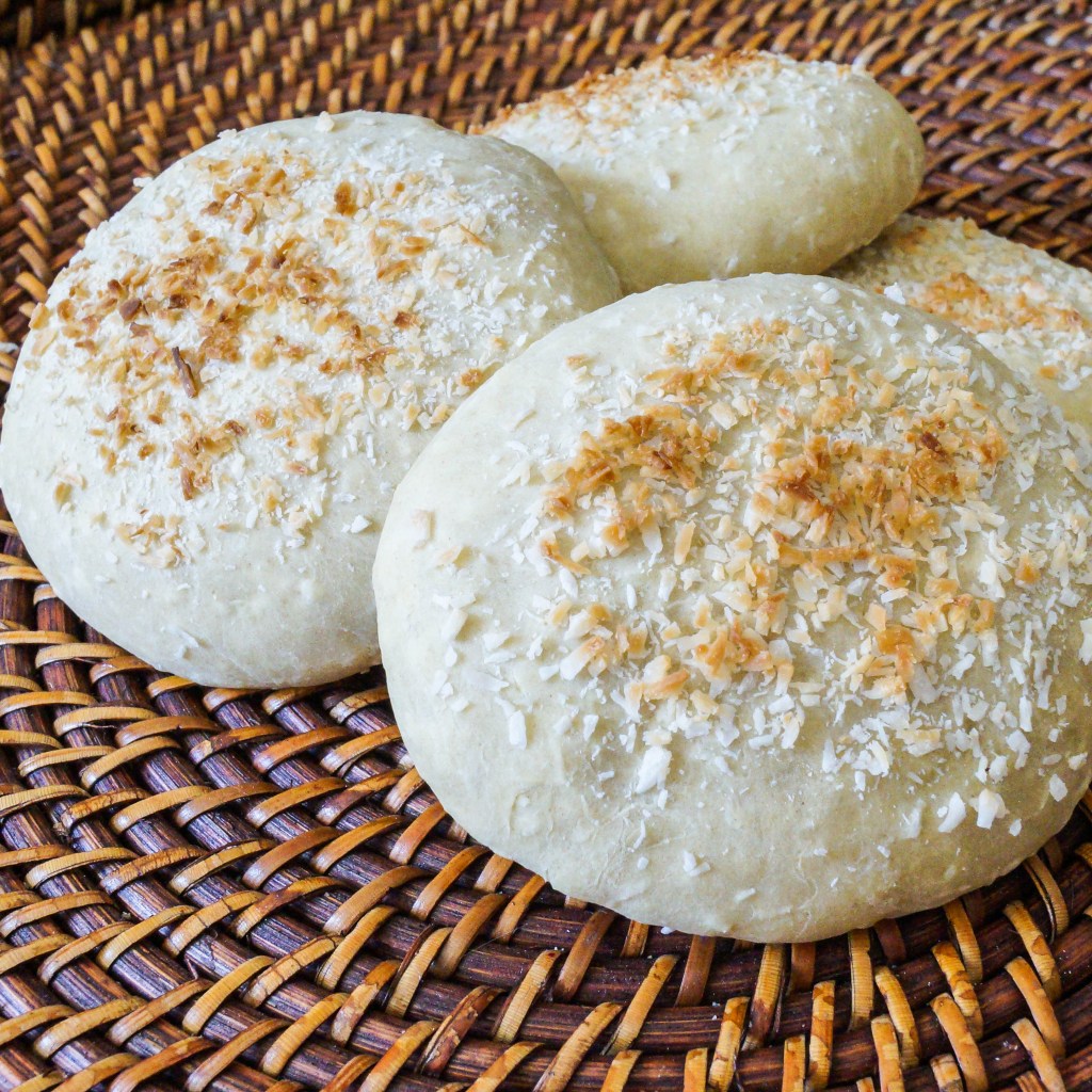 Dominican Republic Breakfast - Best 16 Breakfast In Dominican Republic That You Should Try 14 Dominican coconut bread, dominican pan de coco, dominican republic breakfast, breakfast in dominican republic