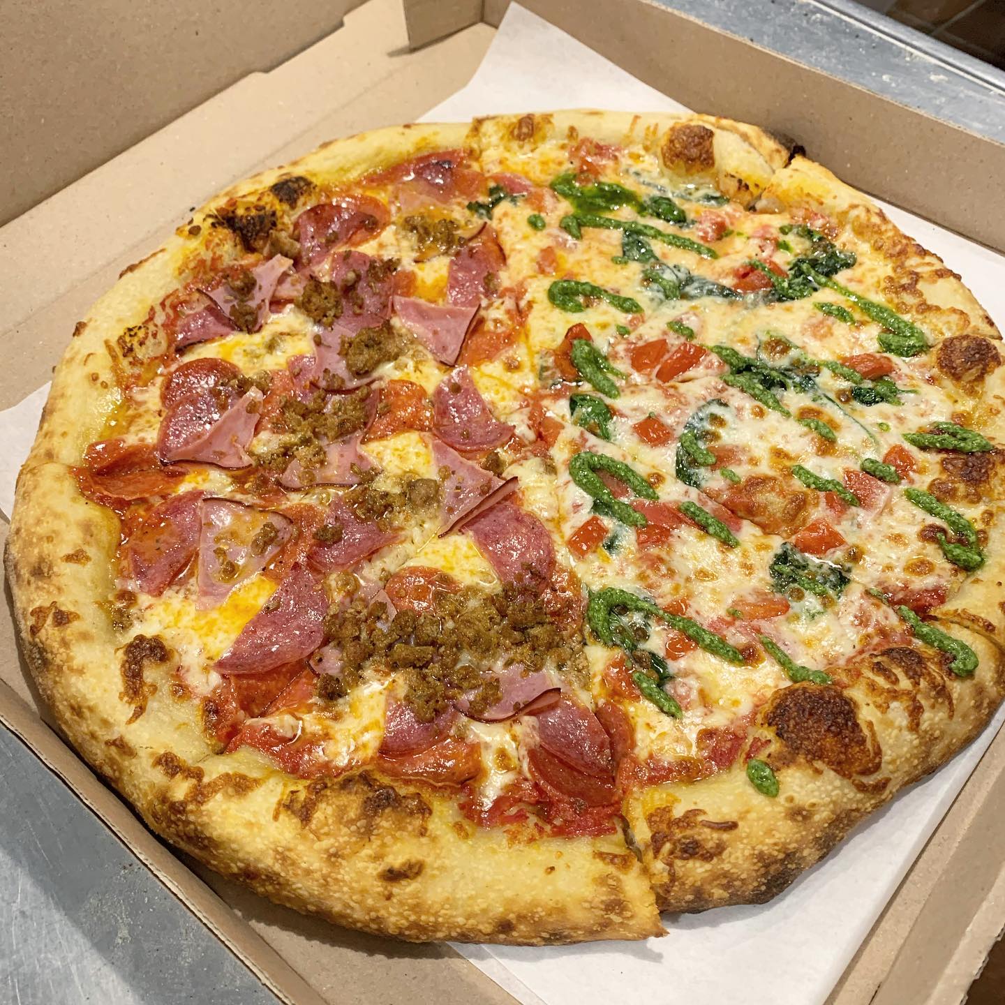 PAU PIZZA, Waimea restaurants, restaurants in Waimea, plant based restaurants in Waimea, vegetarian restaurants in Waimea, vegan restaurants in Waimea, Waimea food, where to eat in Waimea, vegan in Waimea, vegetarian in Waimea
