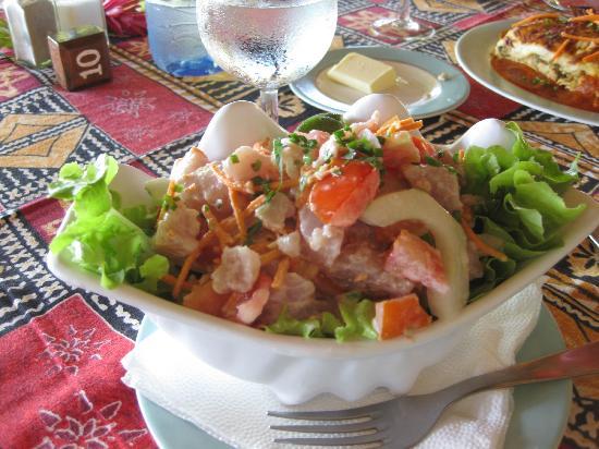 Moorea Food - 30 Best Restaurants In Moorea 32 LES TIPANIERS , Moorea restaurants, restaurants in Moorea, plant based restaurants in Moorea, vegetarian restaurants in Moorea, vegan restaurants in Moorea, Moorea food, where to eat in Moorea, vegan in Moorea, vegetarian in Moorea