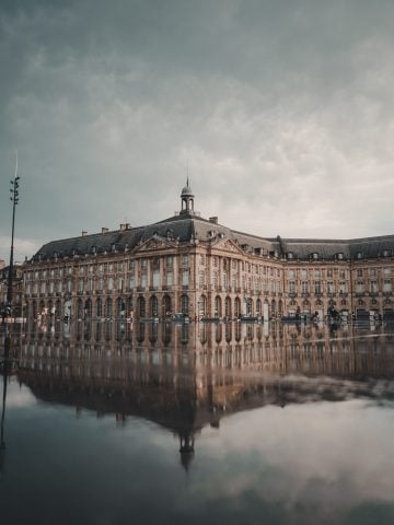 How To Get From Bordeaux Airport To City Center - All Possible Ways, cheapest way from Bordeaux airport to Downtown, cheapest way from Bordeaux airport to city, Bordeaux airport to city center, Bordeaux airport to Bordeaux, Bordeaux Bus Airport, bus from Bordeaux airport to city center, shuttle bus from Bordeaux airport to city center