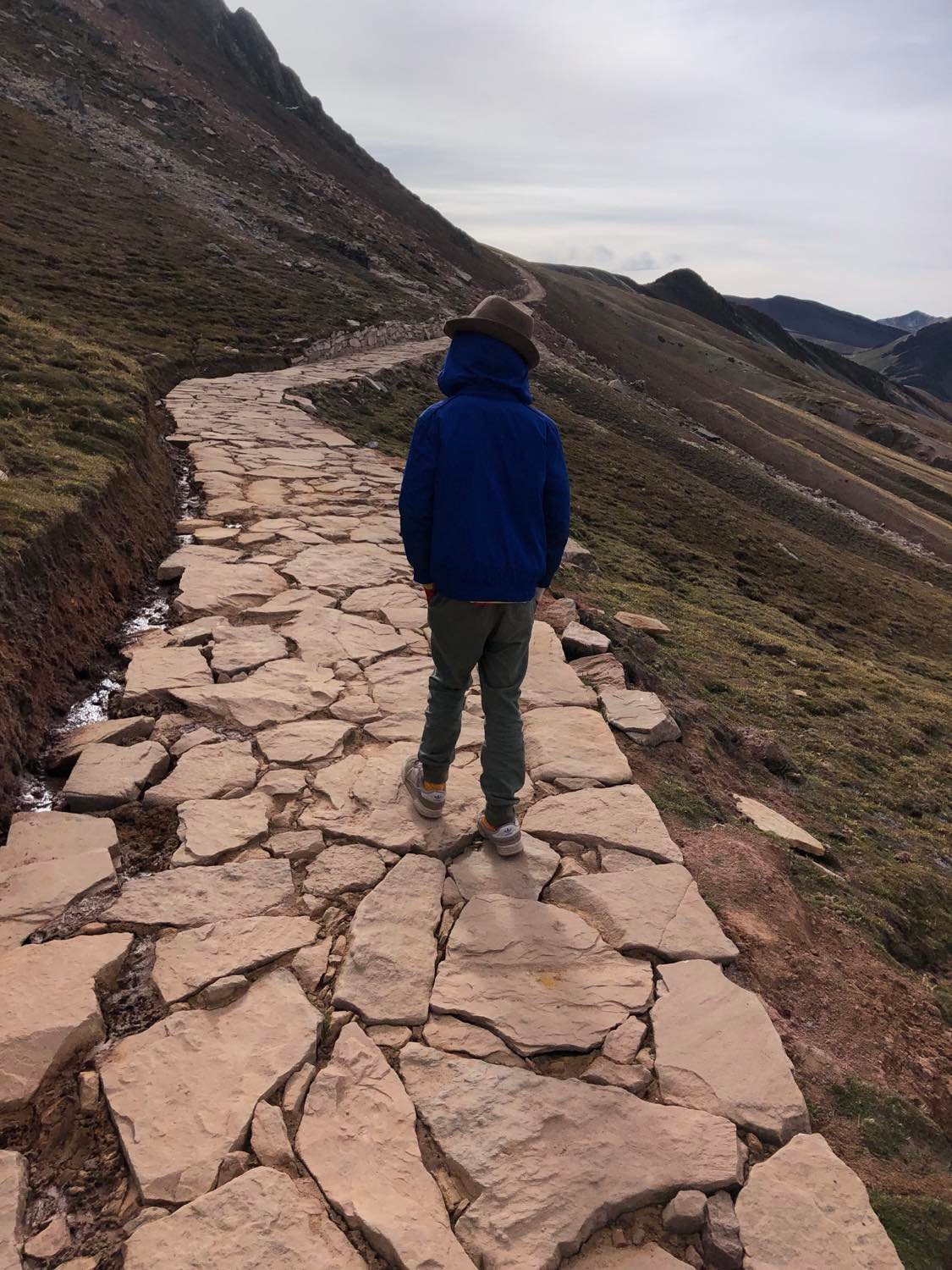 How To Get From Cusco To Palccoyo: The Alternative Rainbow Mountain (Travel Guide) 12 How To Get From Cusco To Palccoyo: The Alternative Rainbow Mountain (Travel Guide). Palccoyo Mountain with kids